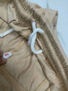 Beige Leggings - Comfortable &amp; Versatile