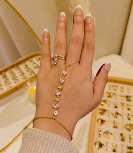 ELEGANT GOLD PLATED CRYSTAL HANDCHAIN