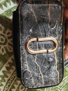 black clutch purse