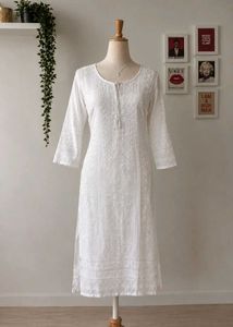 Elegant White Chikankari Kurta