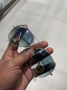 Ray-Ban Aviator Sunglasses