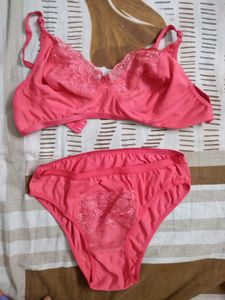 2 Pack Of Ladies Lingeries.