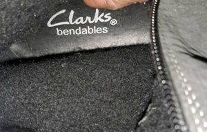 Clarks(New) *bendable* Stylish dark grey Boots