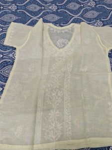Elegant Chikankari Kurta