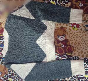Argyle Pattern V-Neck Sweater