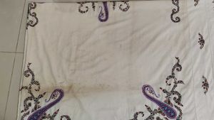 Used Cotton Double Bedsheet With Embroidery