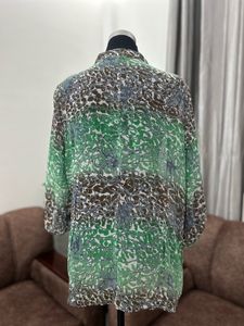 Chic Printed top with Lace Detail