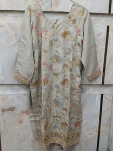 Embroidered Pakistani Kurti