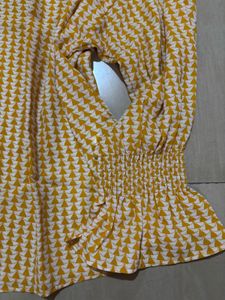 Stylish Yellow Geometric Print Top