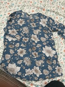 Blue Floral quarter Sleeve Tunic Top