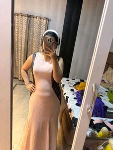 Elegant Peach Gown with Black Lace Detail