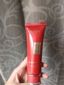 ME-ON Foundation Cream SPF 25