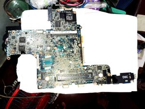 FAULTY Motherboard Dell D630 Laptop NO CPU