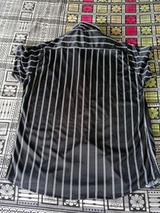 Men's Black &amp; White Striped Shirt