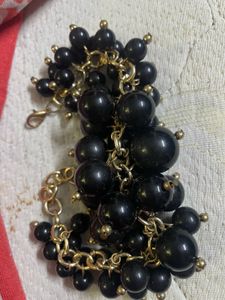 Chic Black Beaded Bracelet