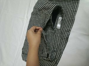 Houndstooth Pattern skirt