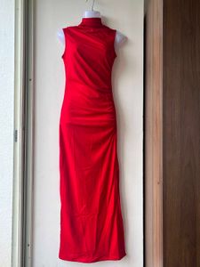 Red Sleeveless Maxi Dress with Slit(medium)