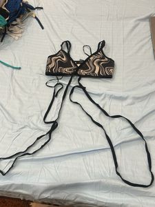 Trendy Swirl Print Bikini Top