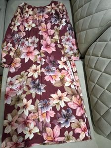 🌸 Beautiful Maroon Floral Kurti Women’s Outfit