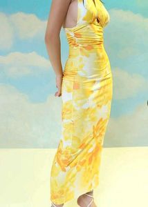 Floral Maxi Dress - Perfect for Summer!