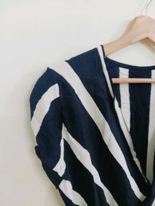 Chic Black &amp; White Striped Wrap Top