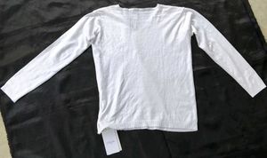 Classic White V-Neck Long Sleeve Top