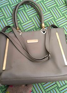 Combo offer 2 pieces Handbag and anklet