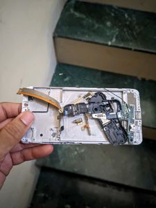 Redmi 6A Smartphone Internal Components