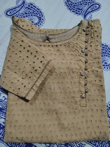 Hakoba Embroidered Kurta Top