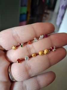gold nosepin