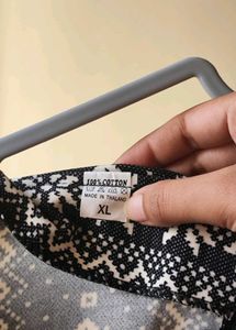 Monochromatic Print Mid Length Skirt