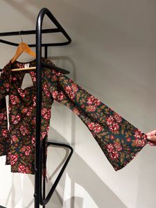 Beautiful Floral Print Kurta Top