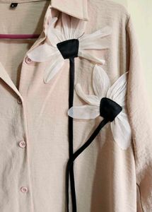 Chic Floral Detail Blouse