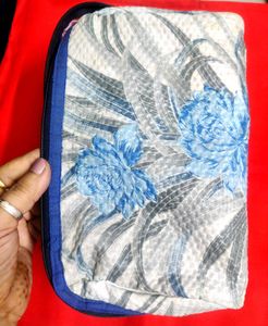 Floral Print Pouch🌸💙
