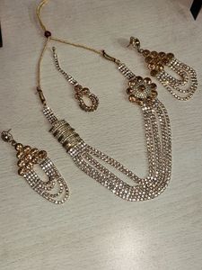 Stunning Rhinestone Jewellery Set
