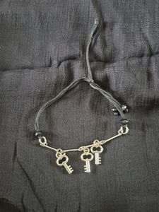 Key charm bracelet