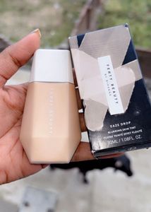 🇮🇹 Fenty Beauty imported Blurring Skin Tint