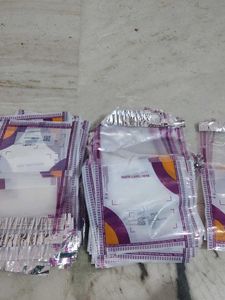 Lot of 100 shipping bags
