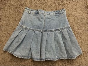 Light Wash Pleated Denim Mini Skirt