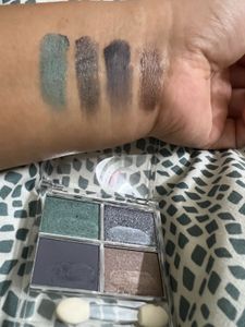 SERY eyeshadow palette