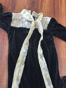 Black velvet dress for 6-8yrs