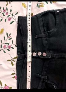 High Waisted Black Skinny Jeans