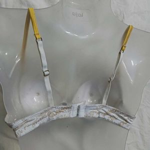 Stylish Bra🤎🤎 with Glamour Print
