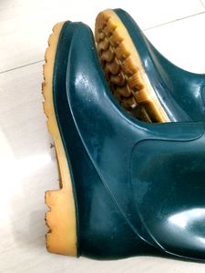 Dark Green Rubber Boots Size 37 👢