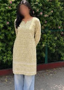Women's Yellow Embroidered Kurta