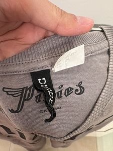 Pixies Graphic Crop T-Shirt