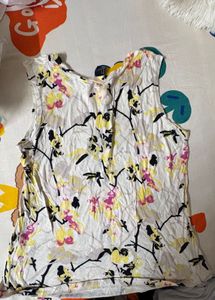 Sleeveless Floral Print Top