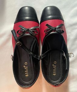 Charming Red & Black Bow Flats