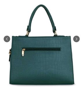 Elegant Green Crocodile Embossed Handbag