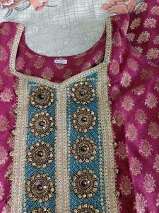 Beautiful Embellished Kurta with moti work